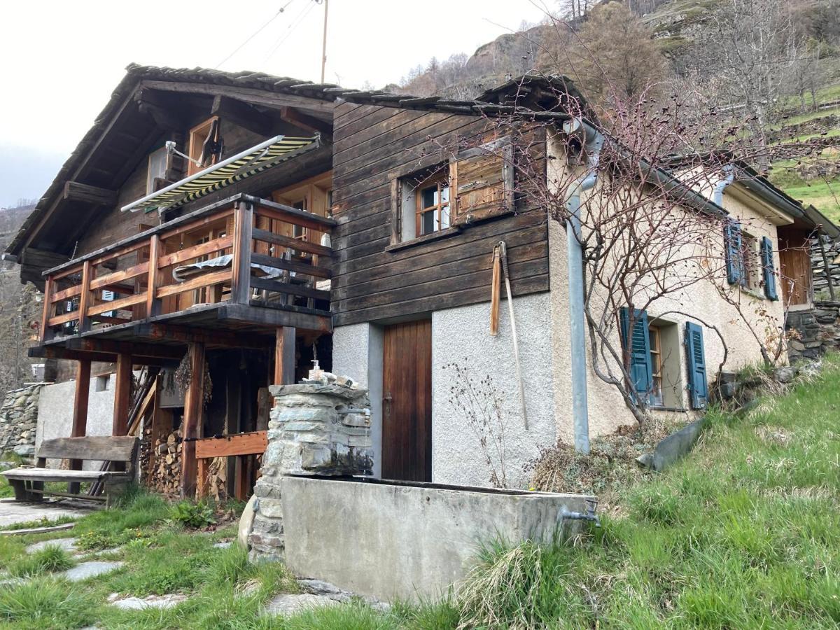 Chalet La Paz With Hotpot And Sauna Villa Törbel Esterno foto